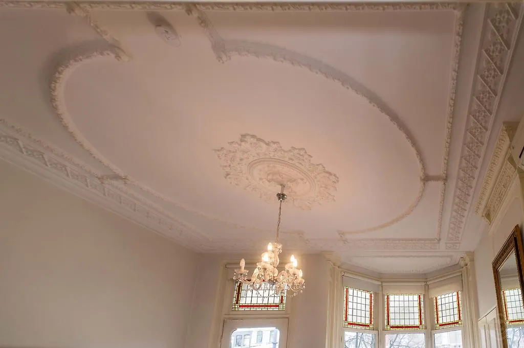 Luxury Keizersgracht Group House